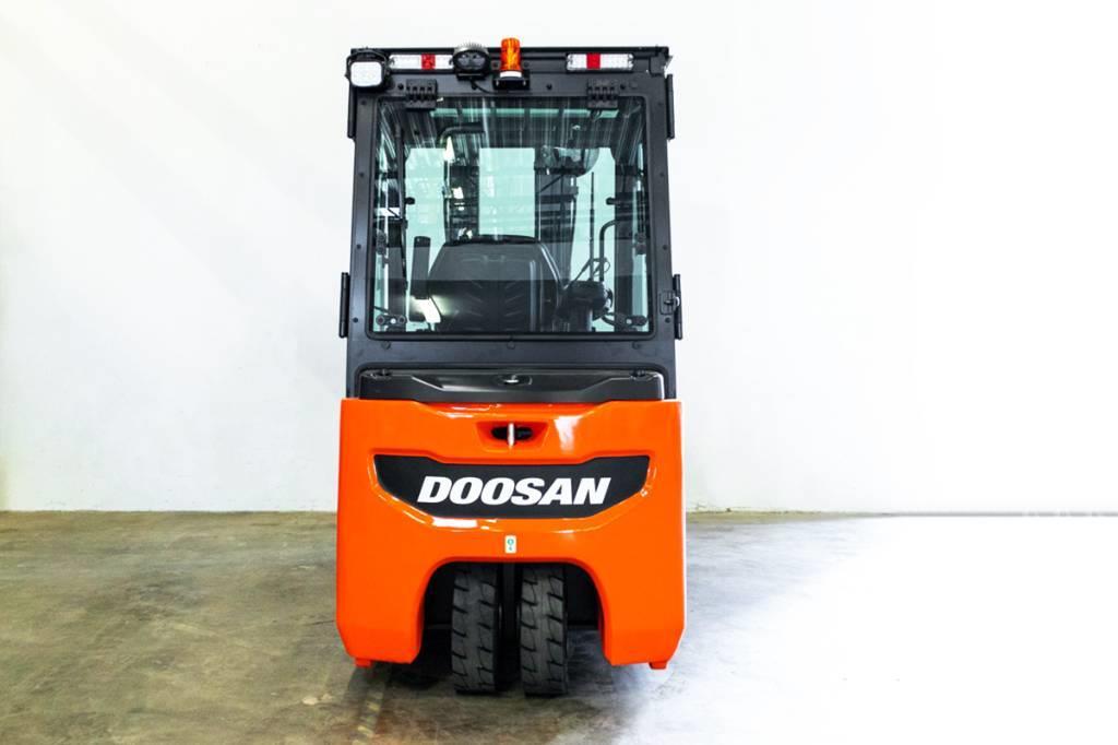 Doosan B20T-7 Plus, Ny elmotviktstruck med hytt Chariots élévateurs électriques