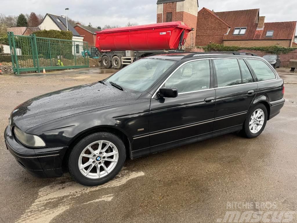 BMW 5 Serie **520D TOURING-AC** Voiture