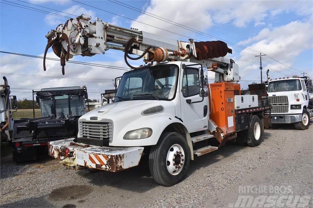 Altec D945B Camion foreuse