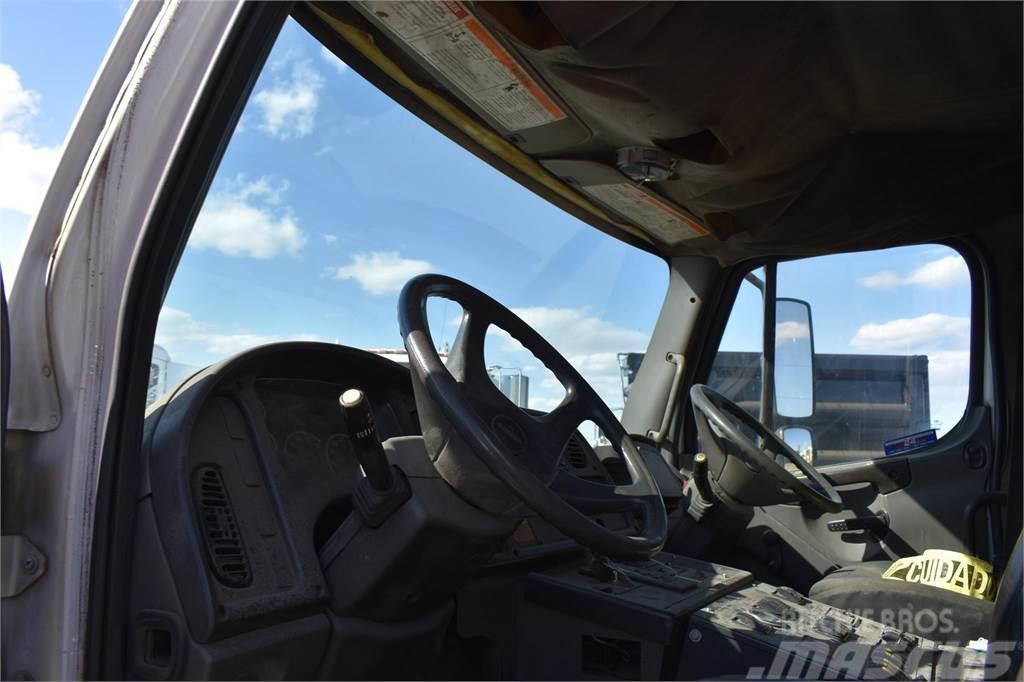 Freightliner BUSINESS CLASS M2 106 Camion balayeur