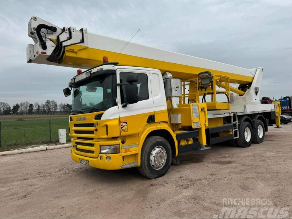 Scania P 380 WUMAG WT530 Camion nacelle