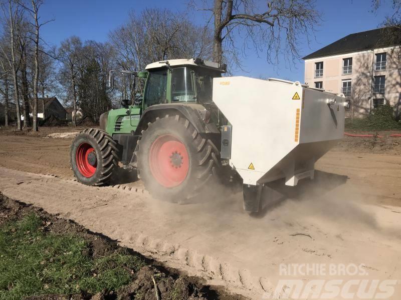  amag Bindemittelstreuer 5 m³ Heckanbau Traktor Recycleur bitume