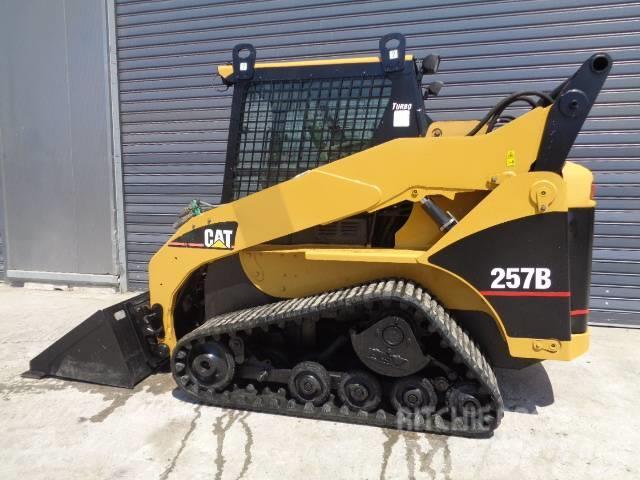 CAT 257 B Chargeuse compacte