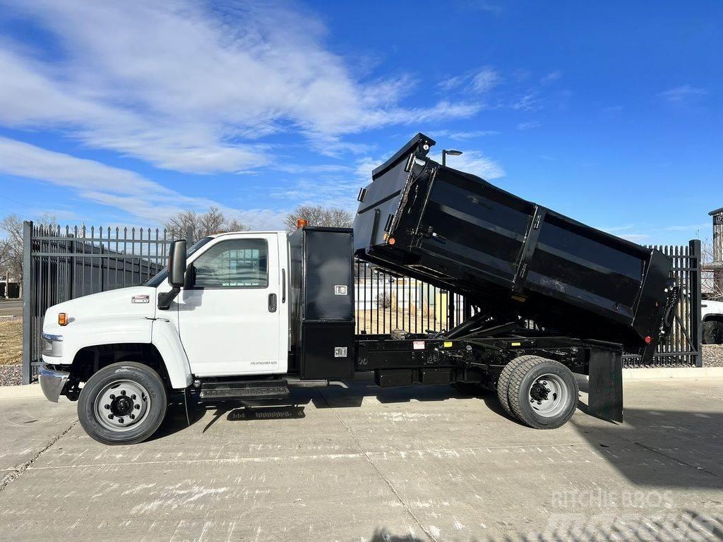 GMC C5500 12' Dump Truck With Lift Gate Camion benne