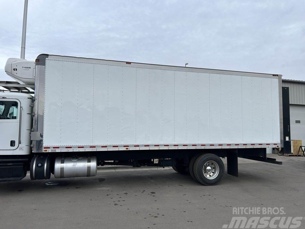 Morgan 26'L 102W 97H Reefer Body With Railgate Caisses