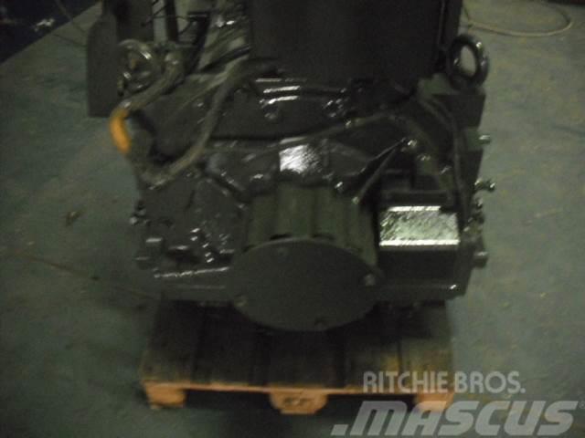 Komatsu HD605-7 gearbox Transmission Tombereau rigide