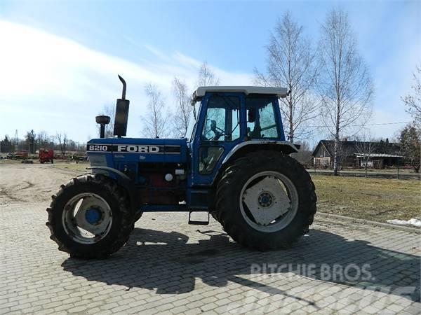 Ford 8210 Tracteur