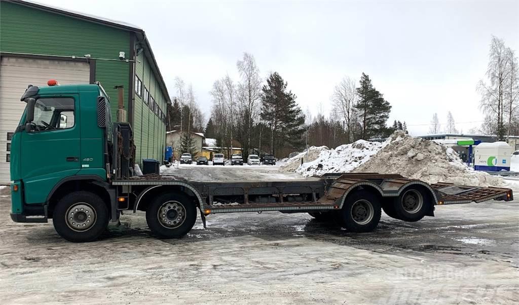Volvo FH12-460 8x4 Camions de transport de machines forestières
