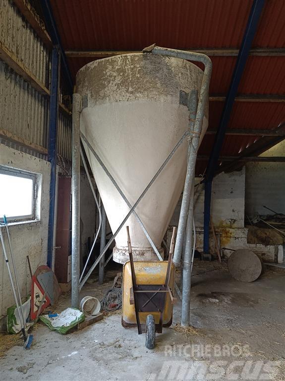  Flex  silo 3-4 tons Désileuse