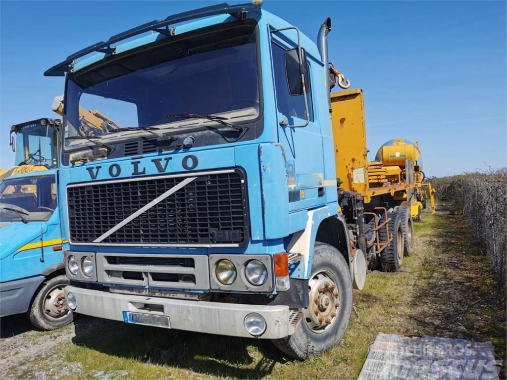 Volvo F10 Camion plateau