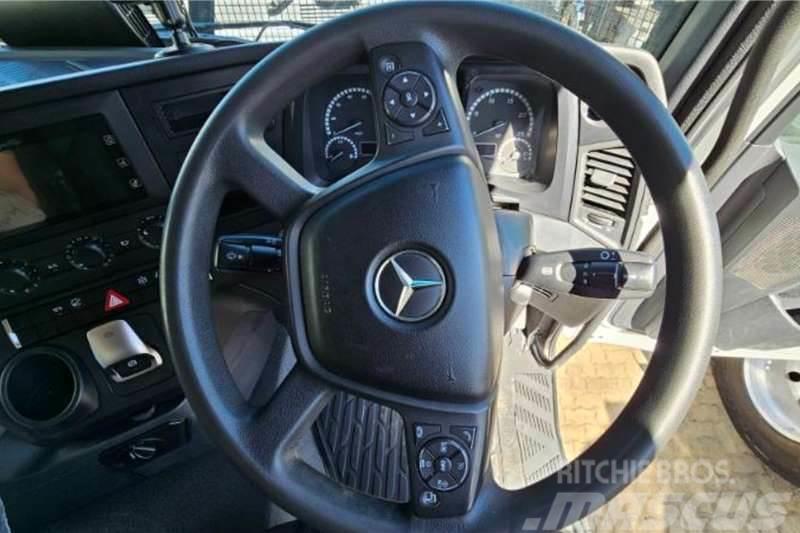 Mercedes-Benz ACTROS 3352 Autre camion
