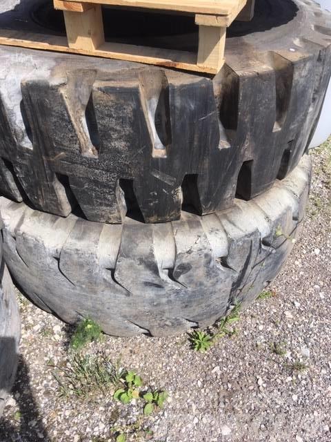 Bridgestone v Chargeuse sur pneus