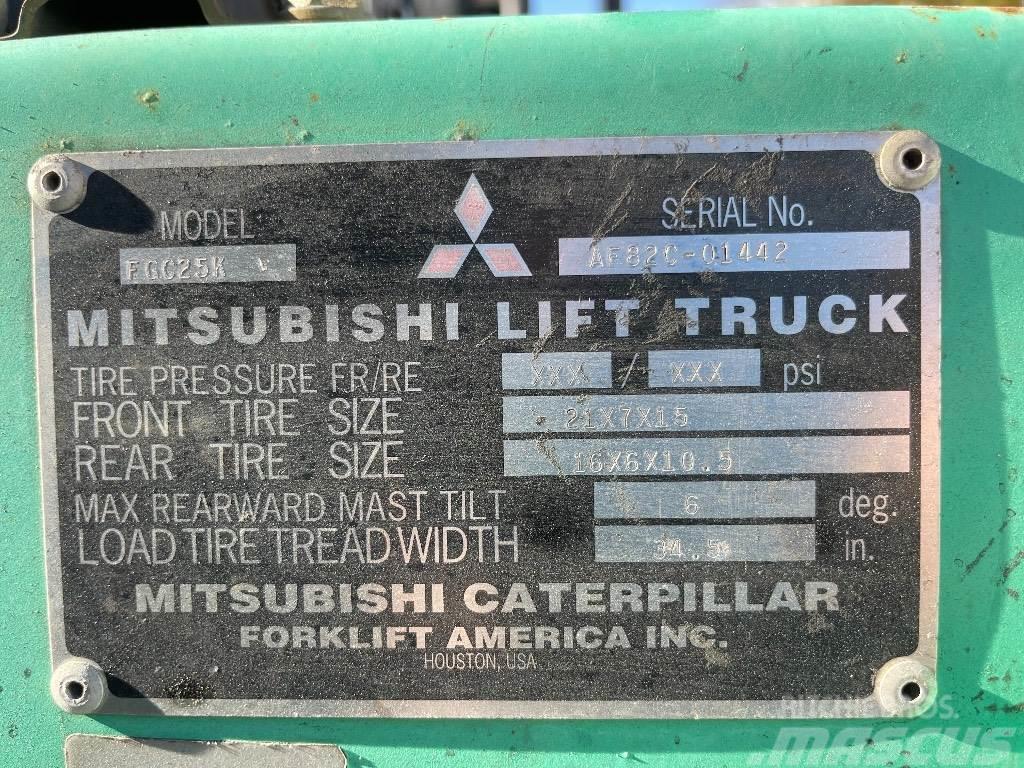 Mitsubishi FGC25K Autres Chariots élévateurs