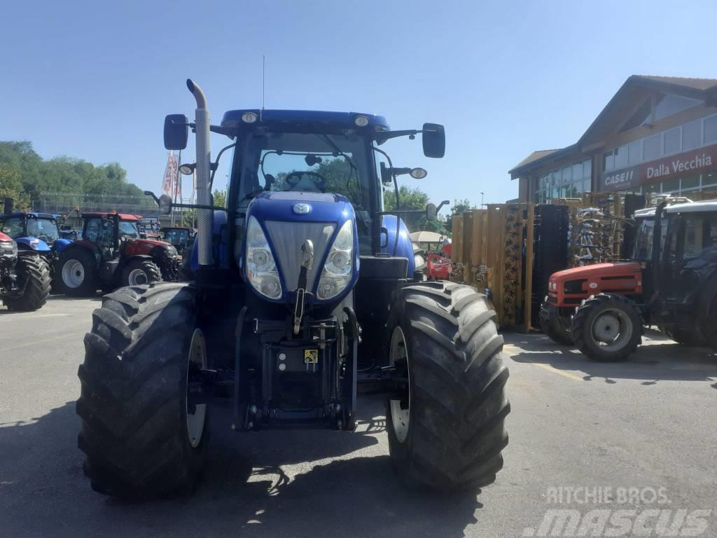 New Holland T 7.270 AC Tracteur