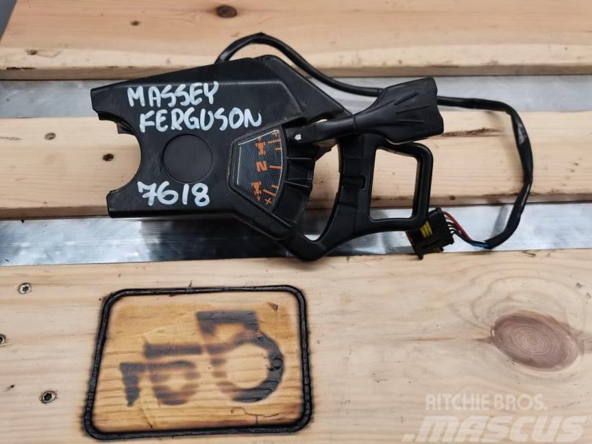 Massey Ferguson 7616 travel direction switch} Cabines et Intérieur