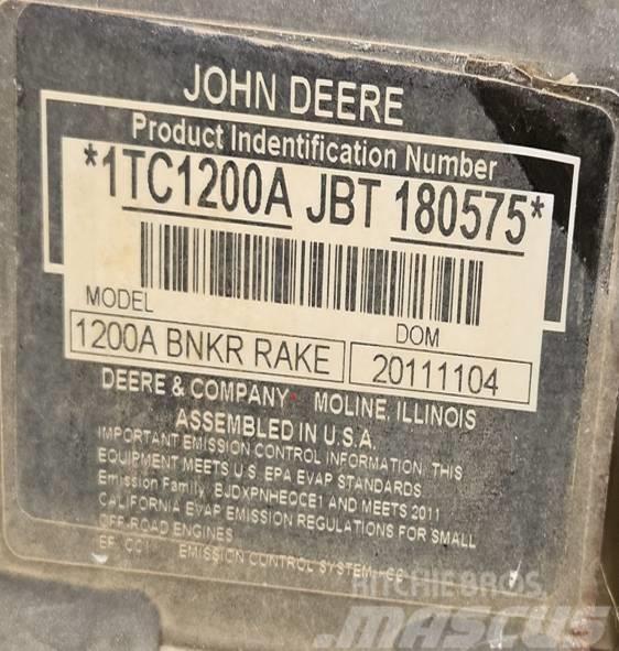John Deere 1200 A Raccords de bunker