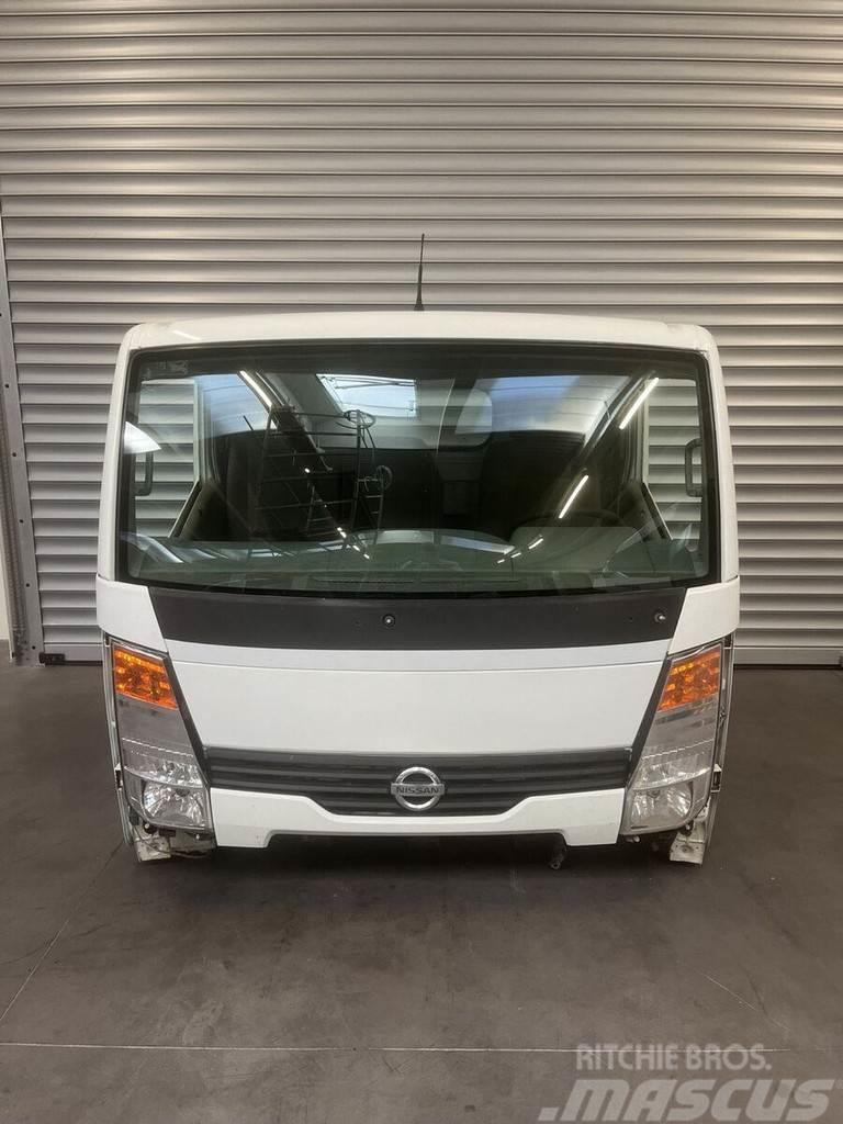 Nissan NT400 Cabines