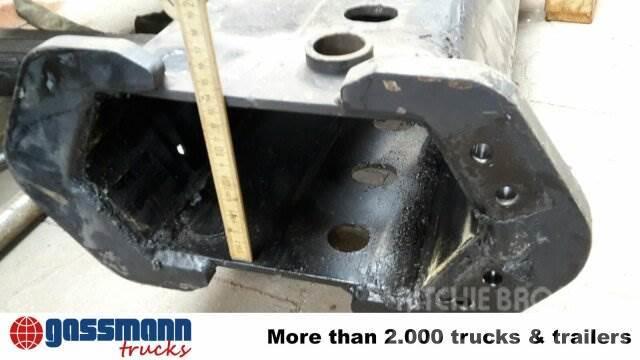 Hiab Ausschub 2.800mm Camion plateau ridelle avec grue