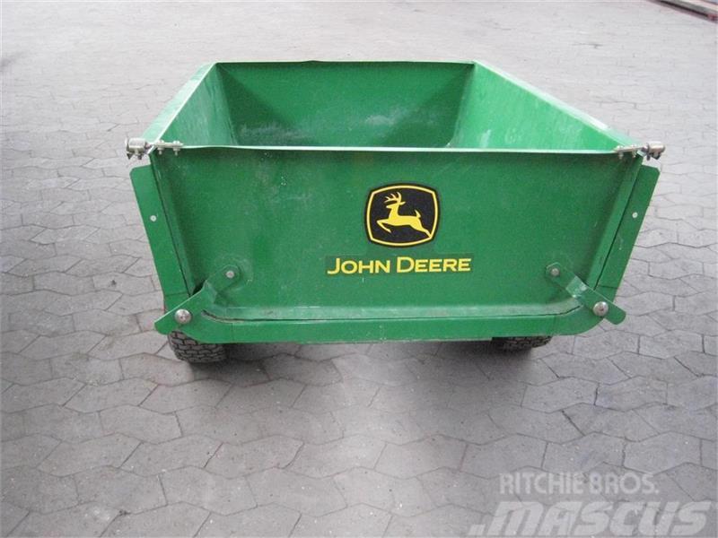 John Deere Vogn 13 Autres matériels d'espace vert