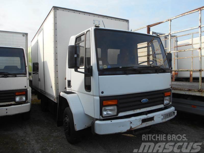 Ford cargo Camion Fourgon