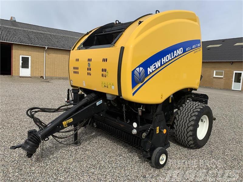 New Holland RB 180 RC  isobus Presse à balle ronde