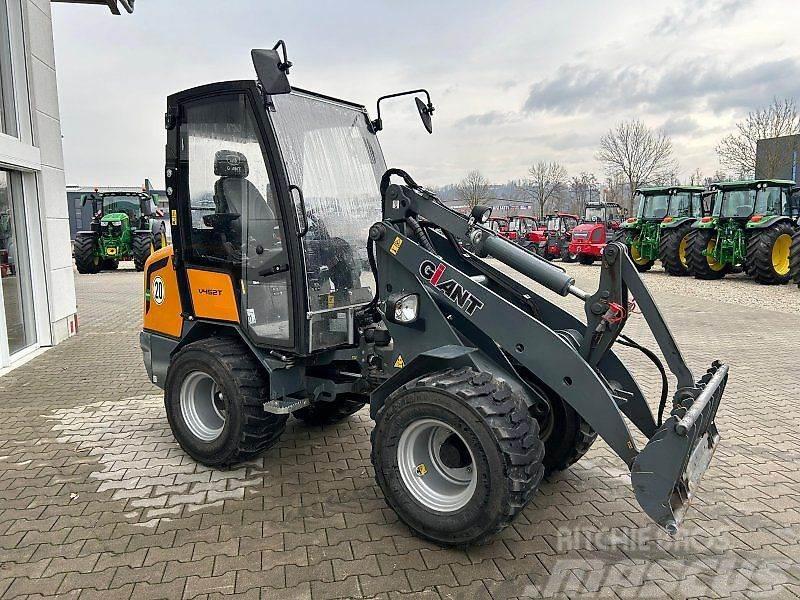 GiANT V452T Chargeuse compacte