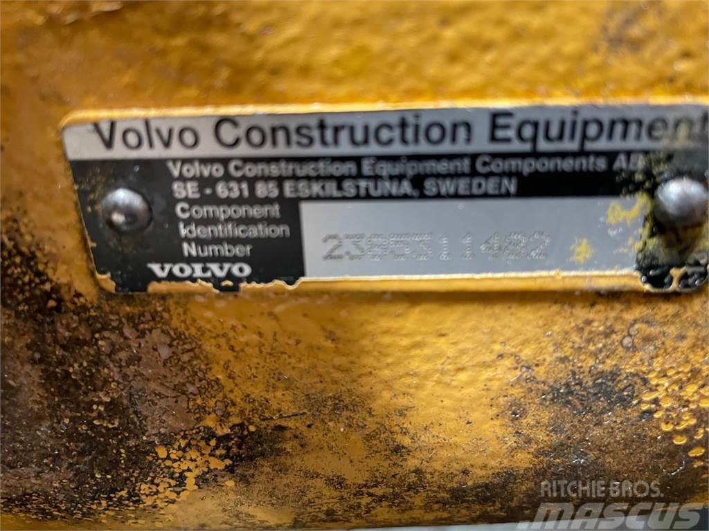  Bagaksel ex. Volvo L180D Log handler Essieux