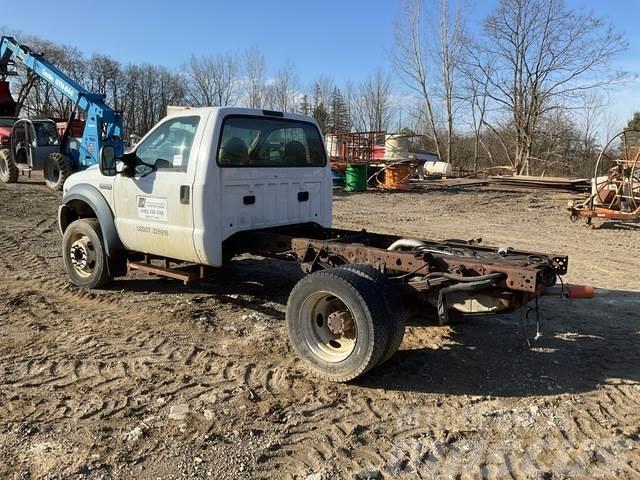 Ford F-550 cab and chassis Cabines