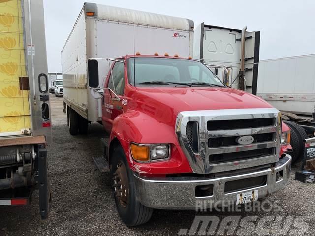 Ford F-650 Camion Fourgon