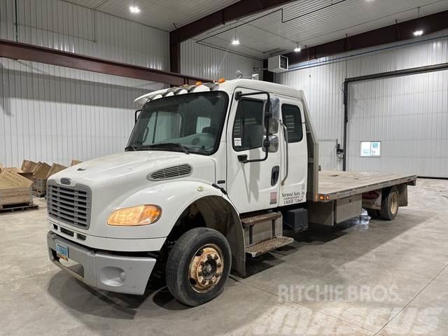Freightliner M2 106 Camion plateau
