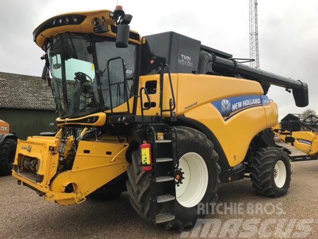 New Holland CR 8.90 SLH 4WD Moissonneuse batteuse