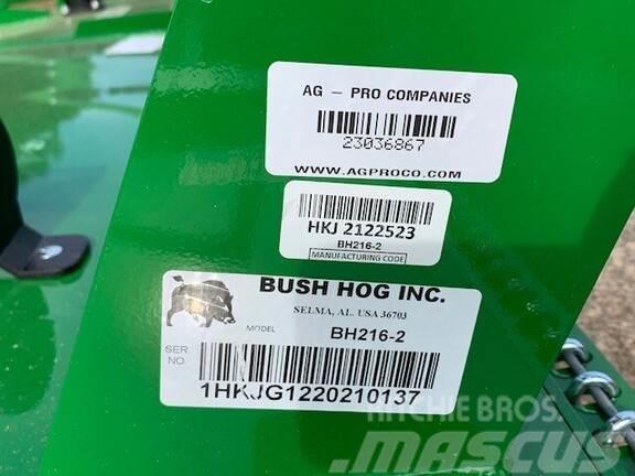Bush Hog BH216 Dérouleuse, pailleuse