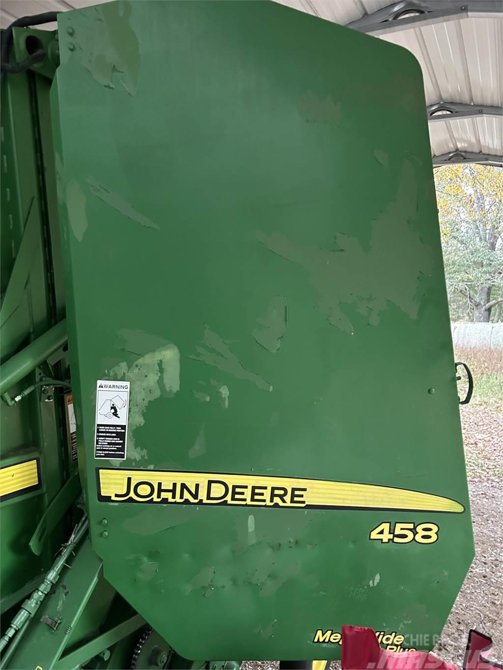John Deere 458 Presse à balle ronde