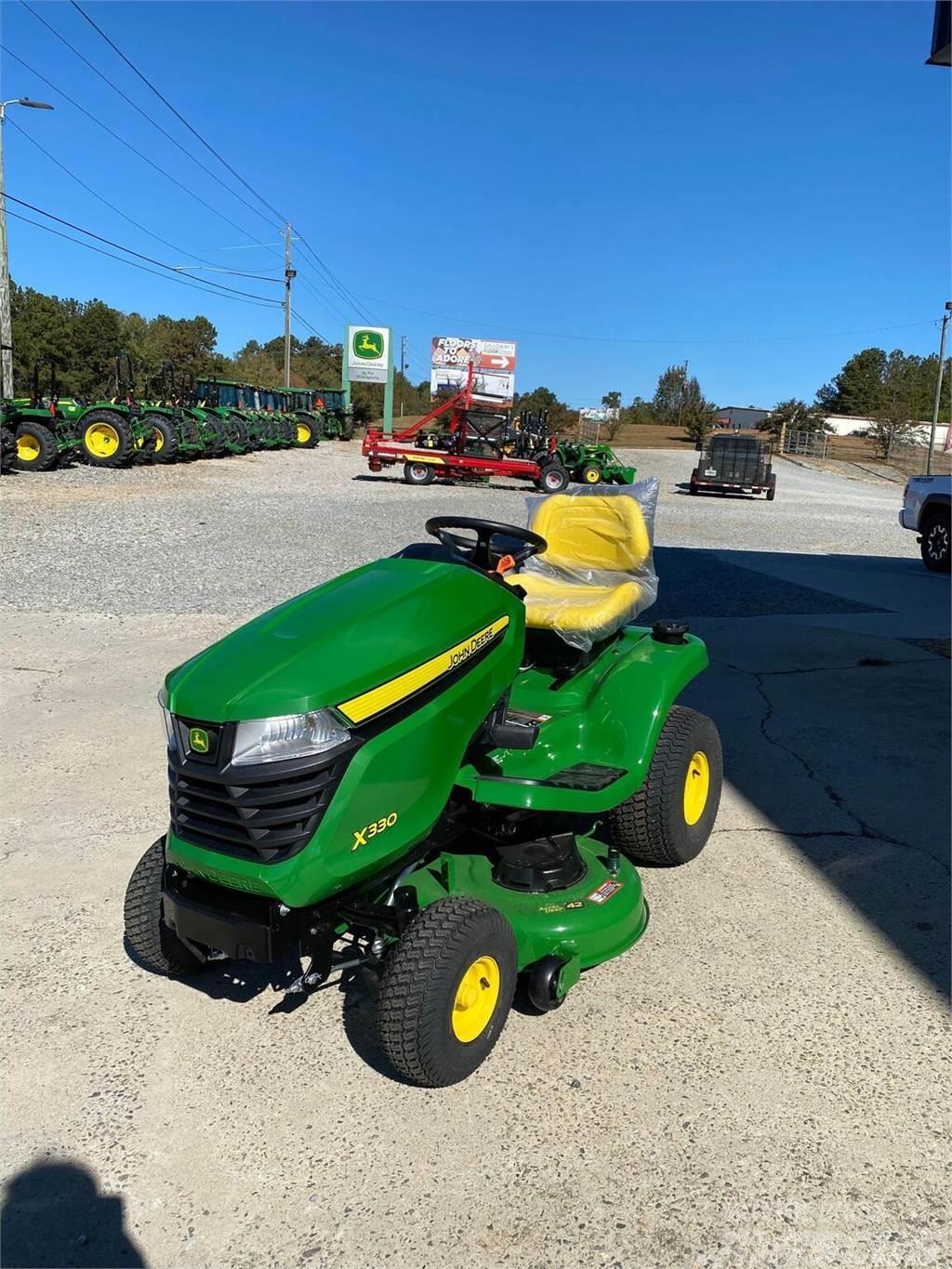 John Deere X330 Micro tracteur