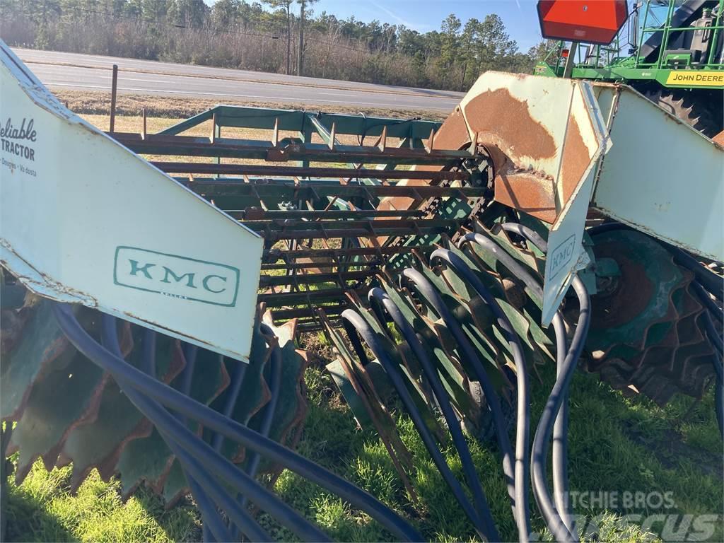 KMC 6-36 Autres matériels de récolte et d'arrachage