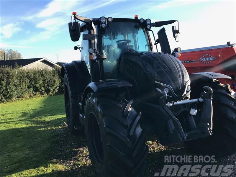 Valtra N175 Versu Black Editions Med AutoComfort Affjedre Tracteur