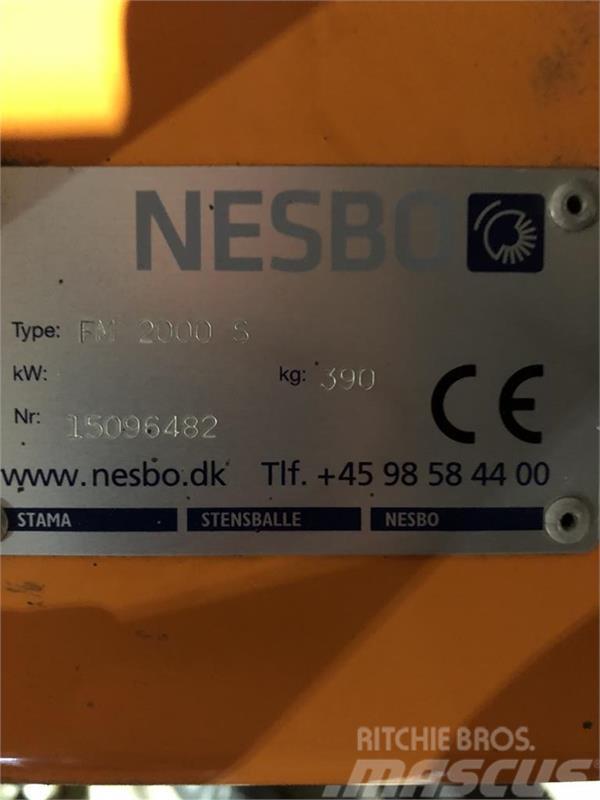 Nesbo FM2000S / Overglemt fejemaskine, ALDRIG brugt Autres matériels agricoles