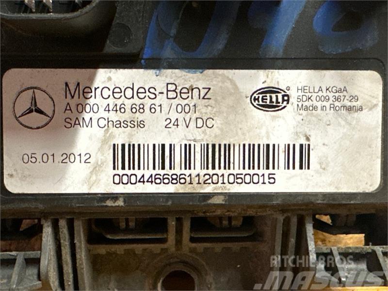 Mercedes-Benz MERCEDES ECU SAM A0004466861 Electronique