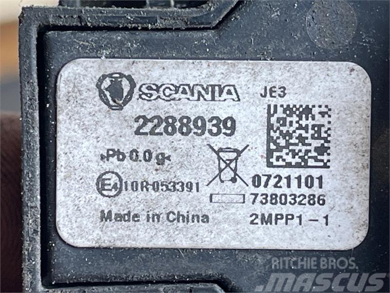 Scania  PRESSURE VALVE 2288939 Radiateurs