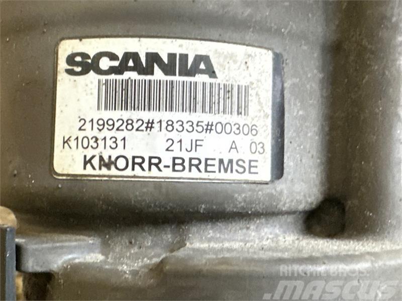 Scania  TRAILER CONTROL MODULE 2199282 Radiateurs