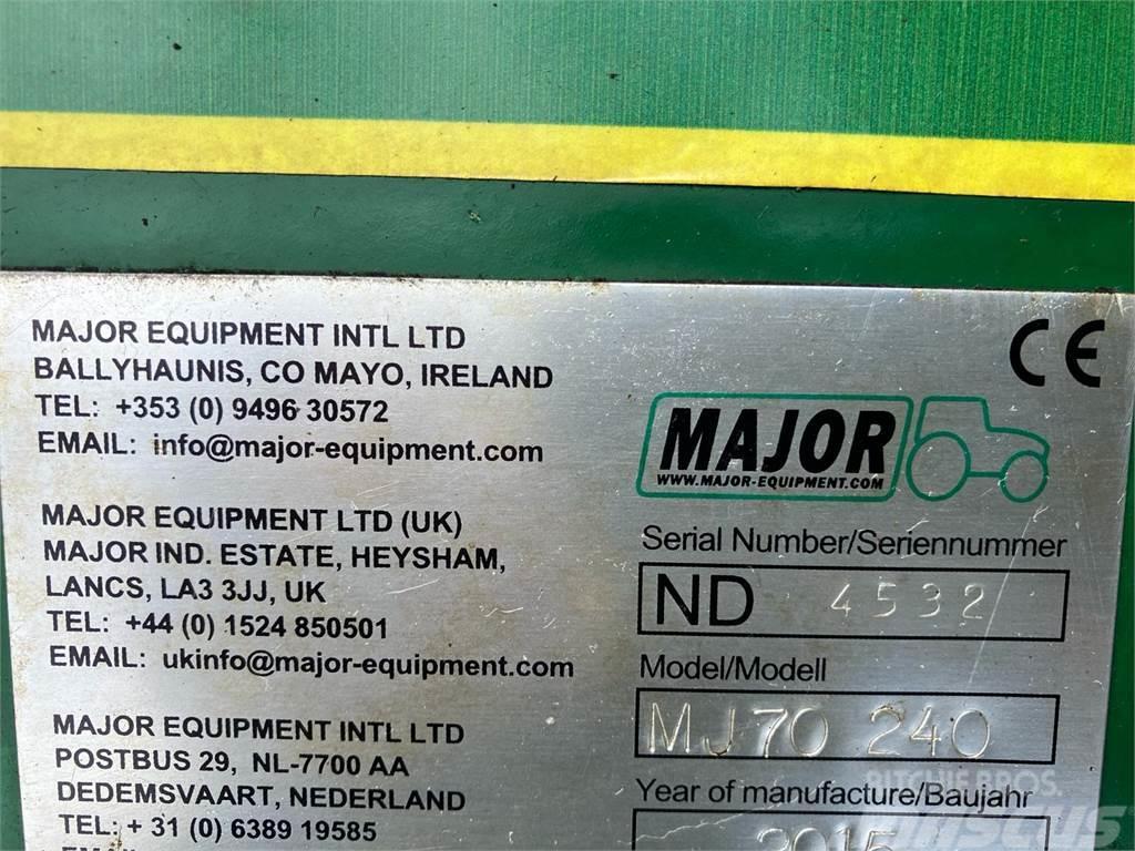 Major MJ70-240 Rollermower Autres matériels agricoles