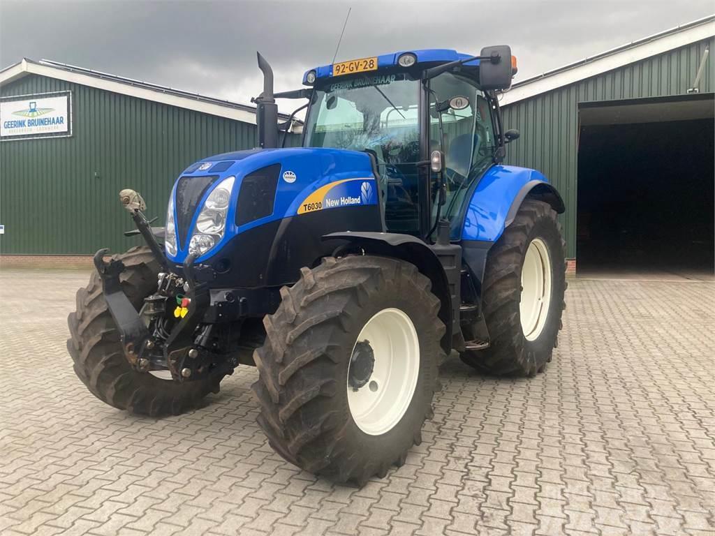 New Holland T6030 RC Tracteur
