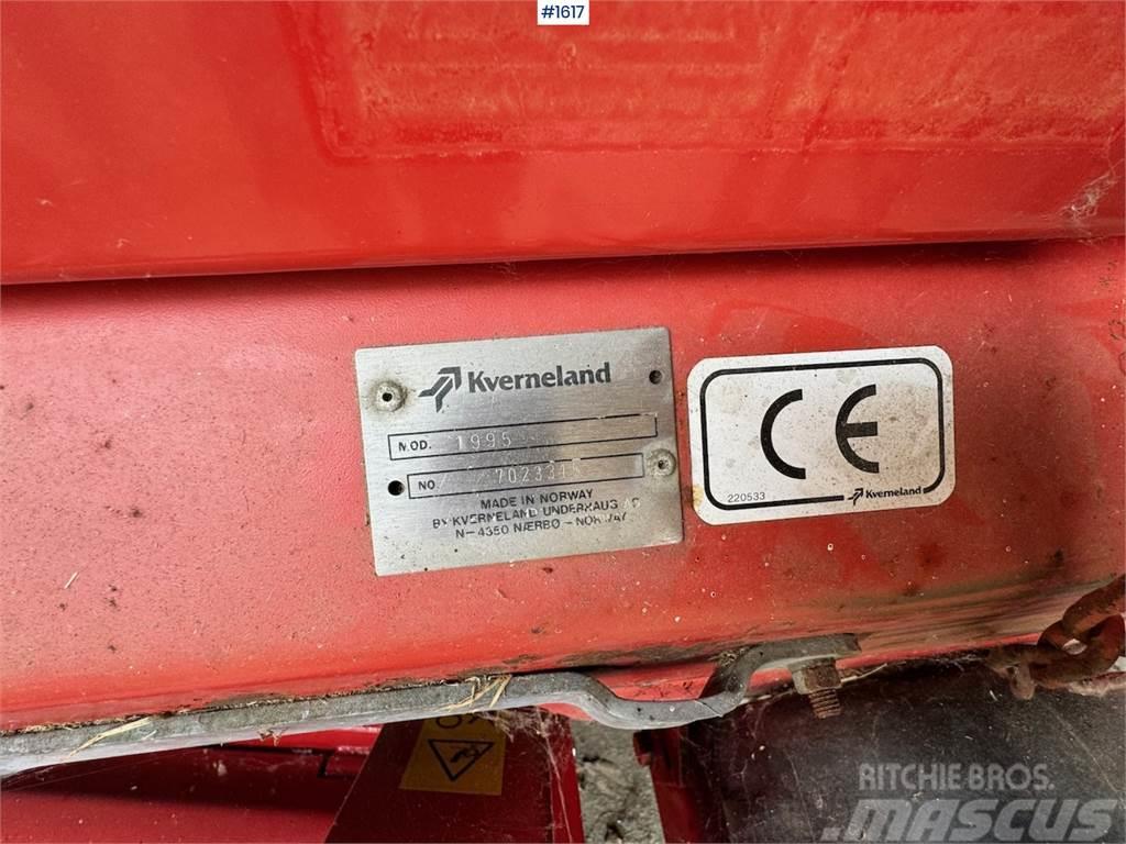 Kverneland UN 7000 Remorques autochargeuse