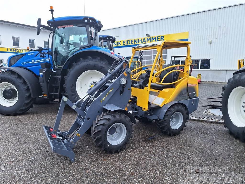 Eurotrac W12S Chargeur frontal, fourche