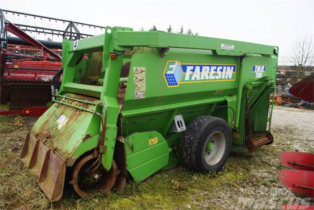 Faresin TMR 700 Autres matériels agricoles