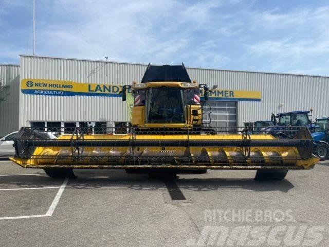 New Holland CR 9080 RAUPE Moissonneuse batteuse