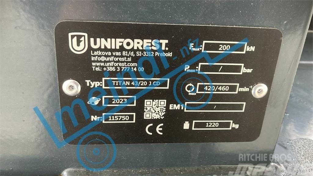 Uniforest Titan 43/20J Autre matériel forestier
