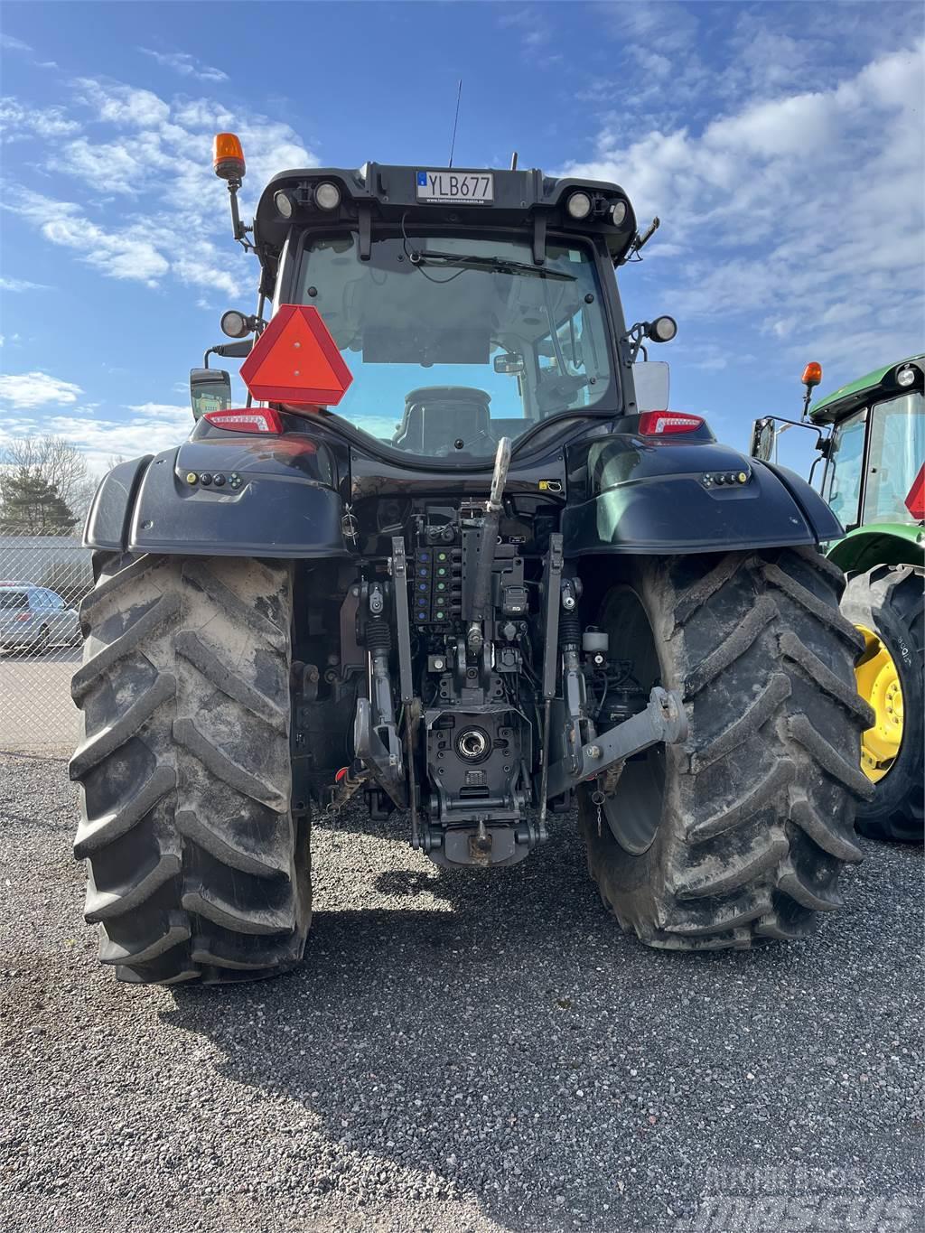 Valtra T214 DIRECT SMARTTOUCH Tracteur