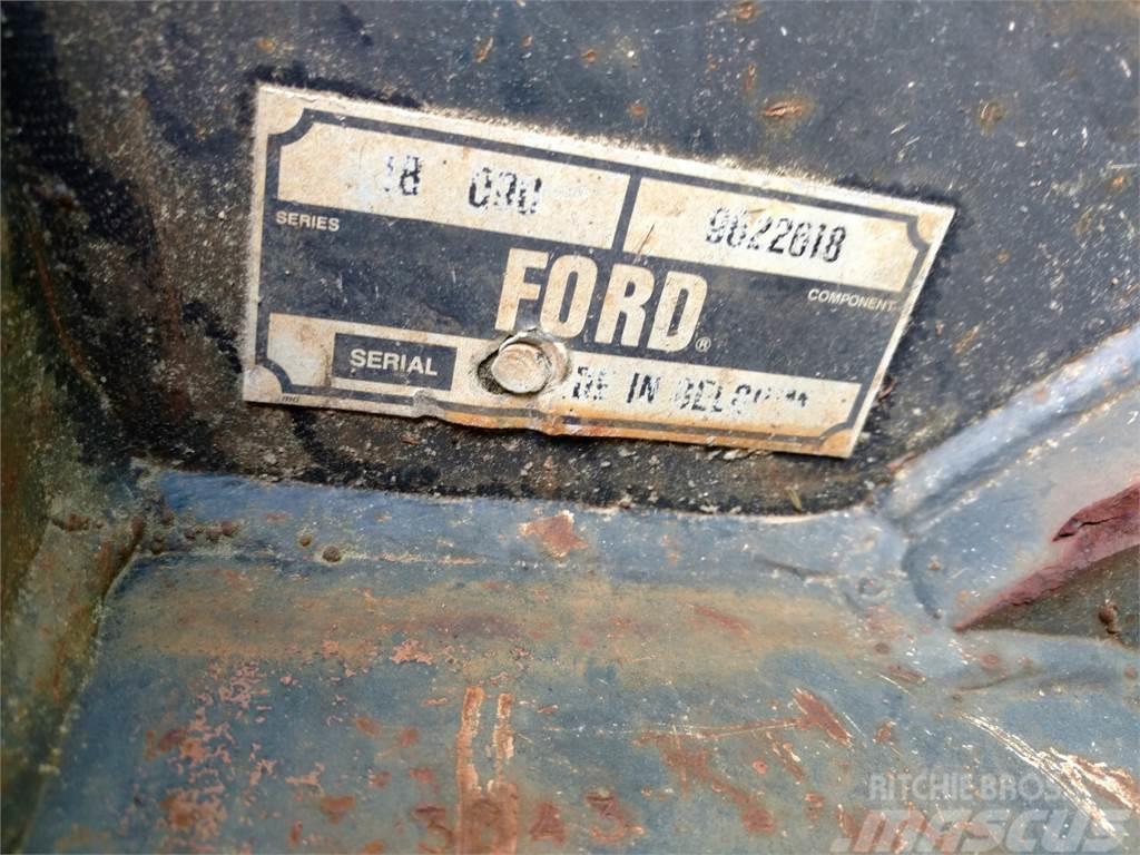 Ford 3' BACKHOE BUCKET Godet