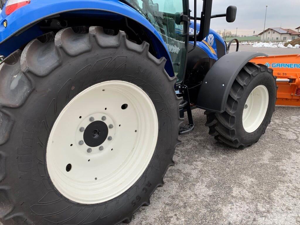 New Holland T5.115 Chasse neige